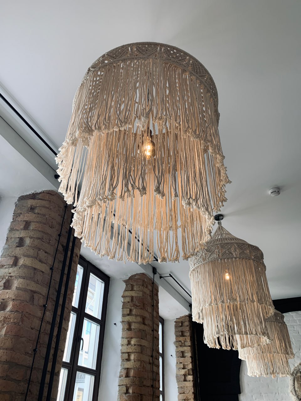 Фотогалерея кафе У Груши - уютная обстановка и европейская кухня