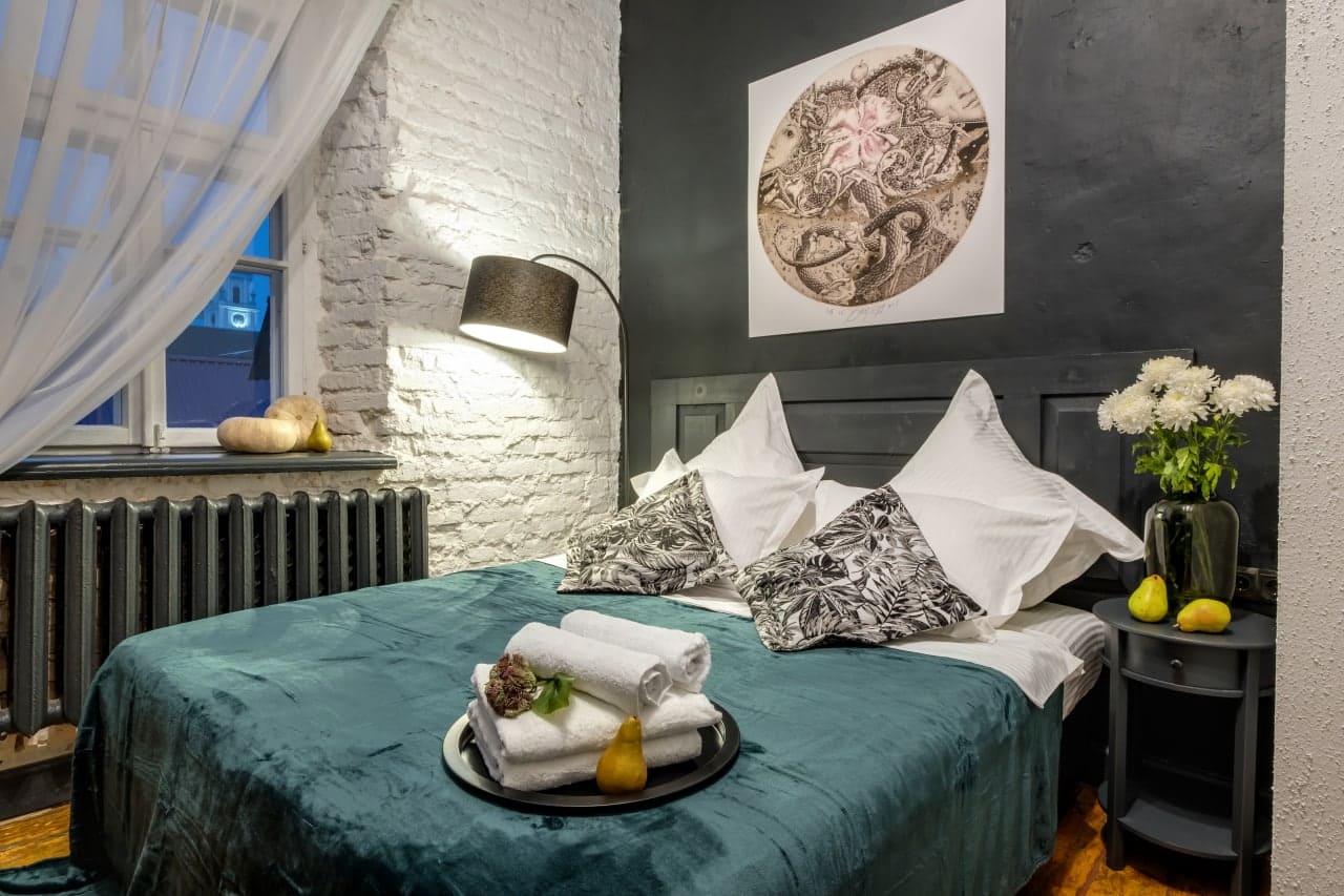 Апартаменты Студио №4 в апарт-отеле У Груши Гродно - номер с арт-интерьером