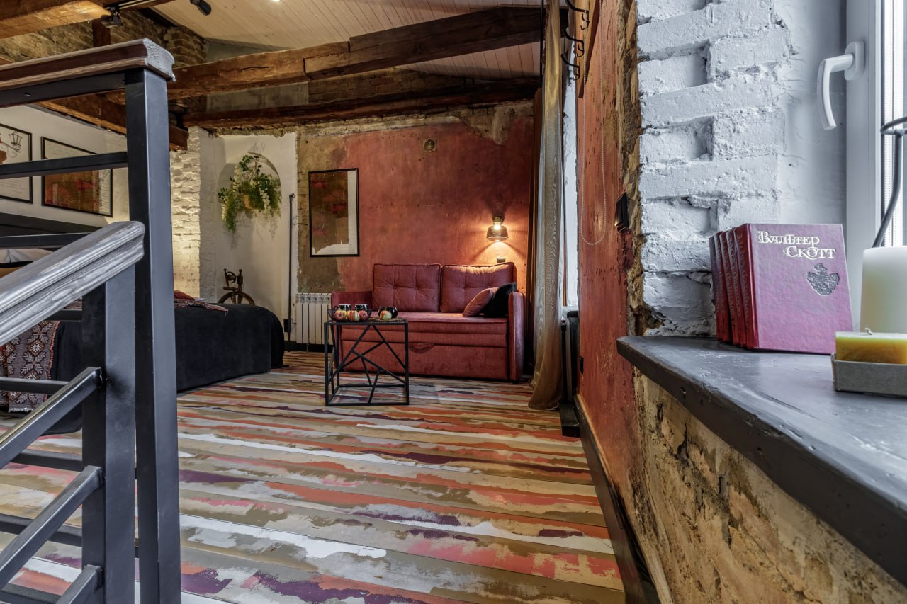 Апартаменты Студио №6 центр Гродно - кухонная зона и обеденный стол